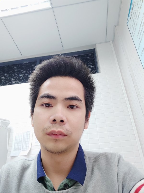蓝先生的第一张照片--惠州中老年相亲网