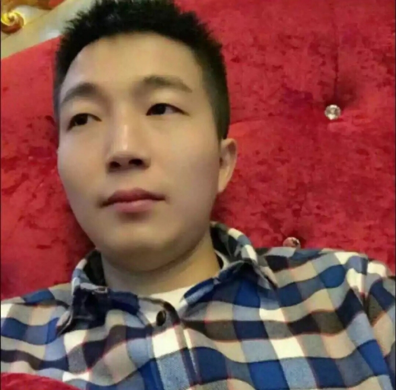 崩塌的信仰的第一张照片--惠州中老年相亲网